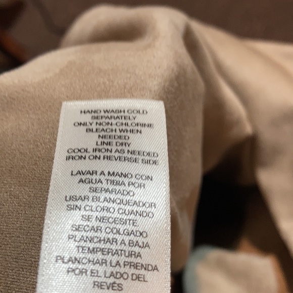 MAKE AN OFFER Chico’s Size 1 or M/8 with front & back fringe - Picture 6 of 6